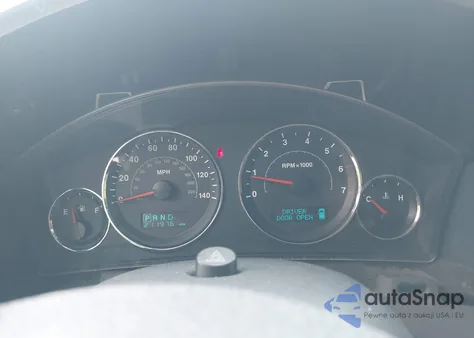 2007 Jeep Commander Sport z USA, uszkodzony, nr VIN 1J8HG48N77C611652